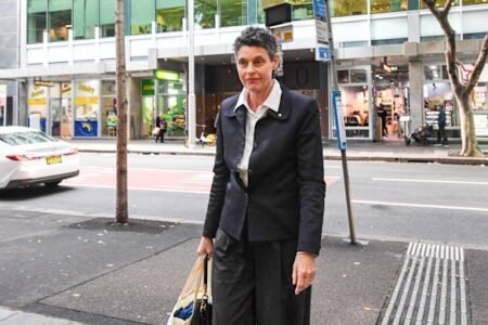 Deborah Conway stunned by pro-Palestinian protesters Deborah Conway stunned by pro-Palestinian protesters