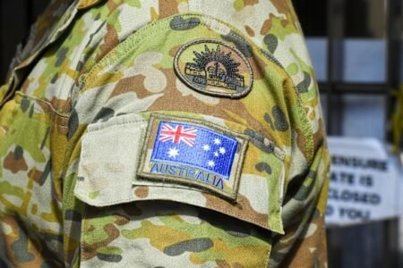 Soldier dies during parachute training course