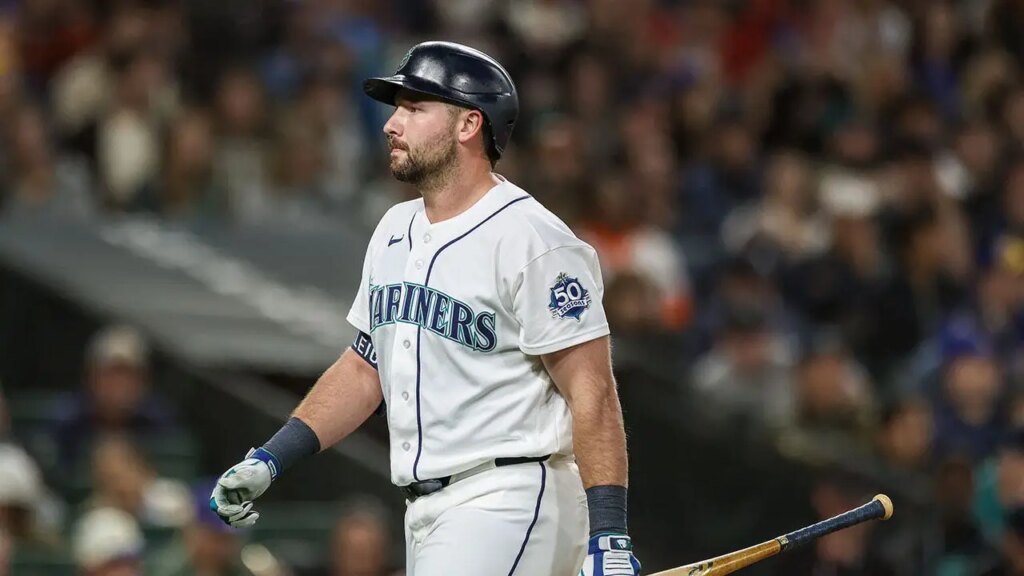 Cal Raleigh goes hitless in 36 straight at-bats as near-MVP catcher’s stunning collapse continues