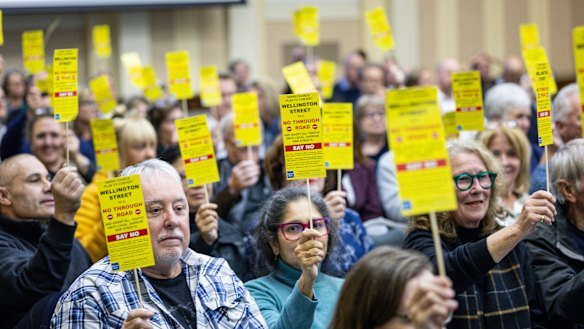 Yarra City Council rejects plan to close road to through traffic Yarra City Council rejects plan to close road to through traffic