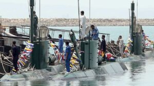 Iran says its small subs deployed to Strait of Hormuz as expert explains threat: ‘Vulnerable to detection’ Iran says its small subs deployed to Strait of Hormuz as expert explains threat: ‘Vulnerable to detection’