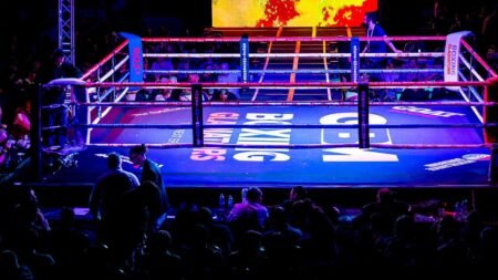 Social media reacts to controversial one-punch knockout in boxing match