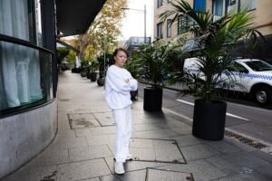 The Potts Point restaurateur, the ‘interrogation’ streetlights and a 00 bill The Potts Point restaurateur, the ‘interrogation’ streetlights and a 00 bill