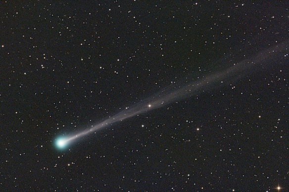 Most meteors are chunks of asteroids but last night’s may have come from an icy comet, similar to the C/2025 R3 PanSTARRS comet that just crossed Australian skies.