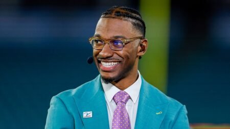 Robert Griffin III urges Americans to remember the reason for Memorial Day during visit to Washington DC