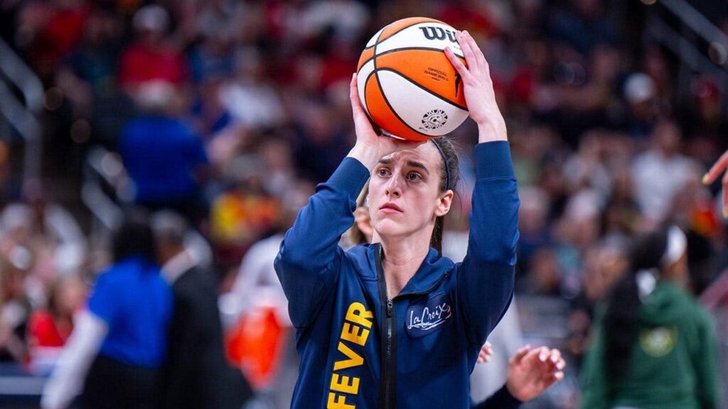 Caitlin Clark back in Fever lineup against Valkyries after missing one game with injury Caitlin Clark back in Fever lineup against Valkyries after missing one game with injury
