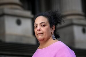 Teals in advanced talks to form new political party; Flotilla activists return home, demand audience with PM; Antisemitism royal commission to recommence today