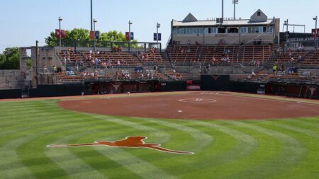 Obscene hot mic moment interrupts ESPN’s broadcast of Arizona State-Texas softball tournament game Obscene hot mic moment interrupts ESPN’s broadcast of Arizona State-Texas softball tournament game