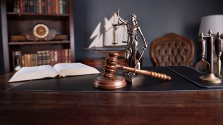 Married federal judge repeatedly had courthouse sex with law enforcement officer, complaint alleges