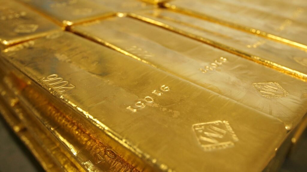 Feds seize M in gold bars, cash, Rolexes from former CIA official who faked being a Navy pilot