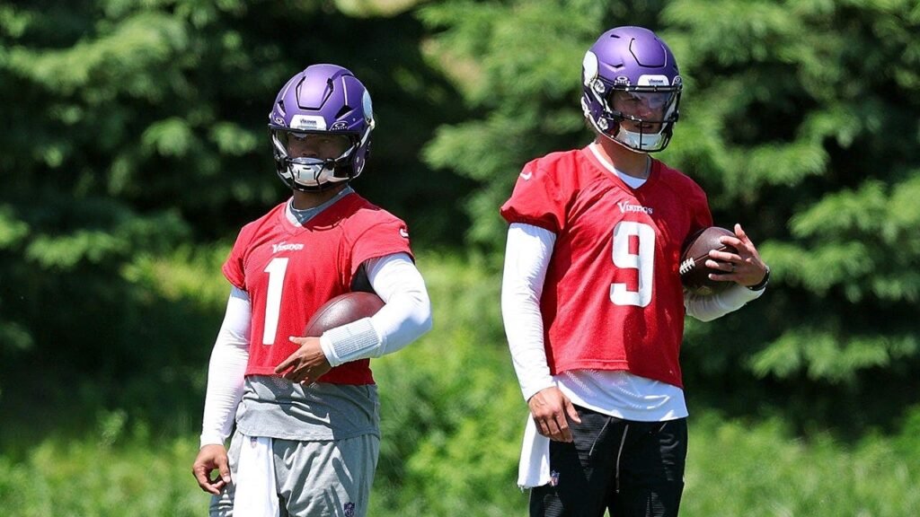 Kyler Murray and JJ McCarthy give wildly different answers about their Vikings QB room dynamic Kyler Murray and JJ McCarthy give wildly different answers about their Vikings QB room dynamic