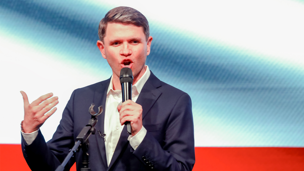 WATCH: Talarico embraces ‘freaky’ identity as crowds chant name meant as insult: ‘So weird’ WATCH: Talarico embraces ‘freaky’ identity as crowds chant name meant as insult: ‘So weird’