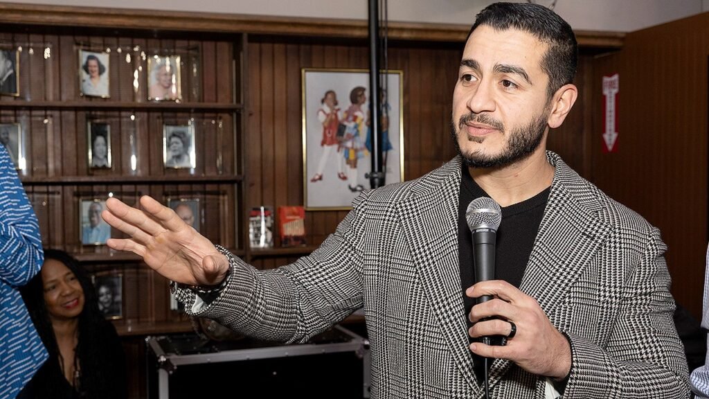 Dem Senate hopeful Abdul El-Sayed recounts smashing vodka bottle after beard criticism