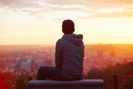 More Australians report feeling lonely. This WA program is trialling a new idea to help More Australians report feeling lonely. This WA program is trialling a new idea to help