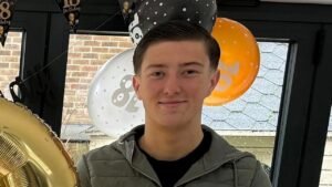 English cops cuffed teen stabbing victim after attacker claimed racial assault English cops cuffed teen stabbing victim after attacker claimed racial assault