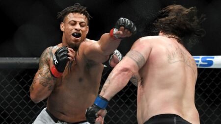 Ex-NFL star knocked out in MMA fight after coming into bout with weight advantage Ex-NFL star knocked out in MMA fight after coming into bout with weight advantage