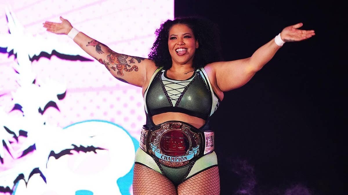 Willow Nightingale entering the wrestling ring at Yokohama Budokan