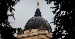 ‘It’s pretty abysmal’: Decorum during Manitoba question periods worsens, experts say