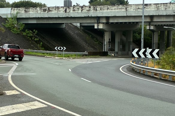 The exit from the roundabout at Eagleby onto the M1, heading northbound.