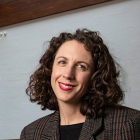 Jennifer McMaster, a founder of Trias architecture, studied architecture at the University of Sydney. 