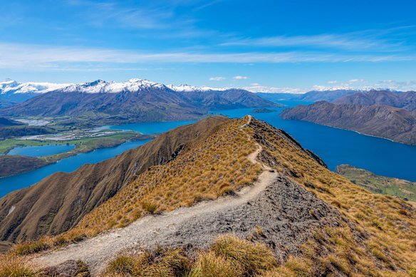 Roys Peak, overlooking Lake Wanaka.