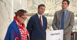 B.C. First Nation wants treaty process paused or they could exercise civil disobedience