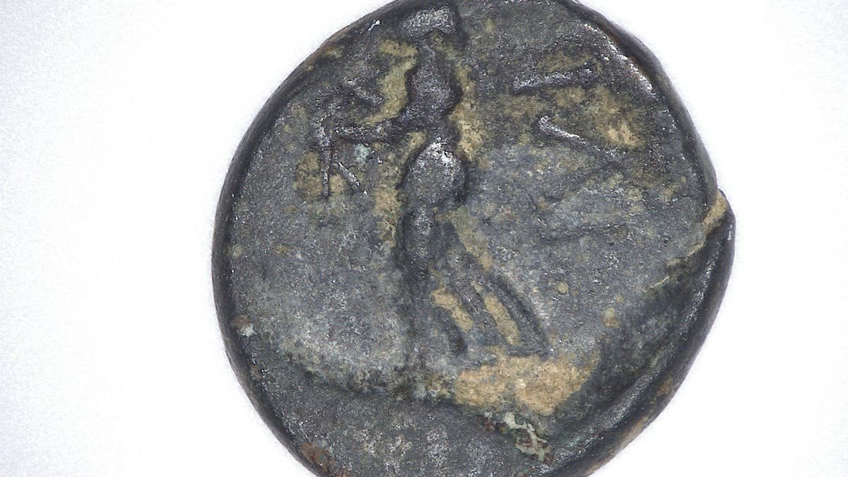 Obverse side of coin showing Athena imagery