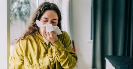 What Everyone’s Buying at CVS Right Now To Survive Allergy Season (And Actually Enjoy Spring)
