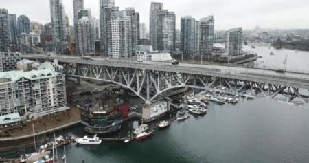 Suicide barriers needed on Vancouver’s Granville Street Bridge, advocates say 