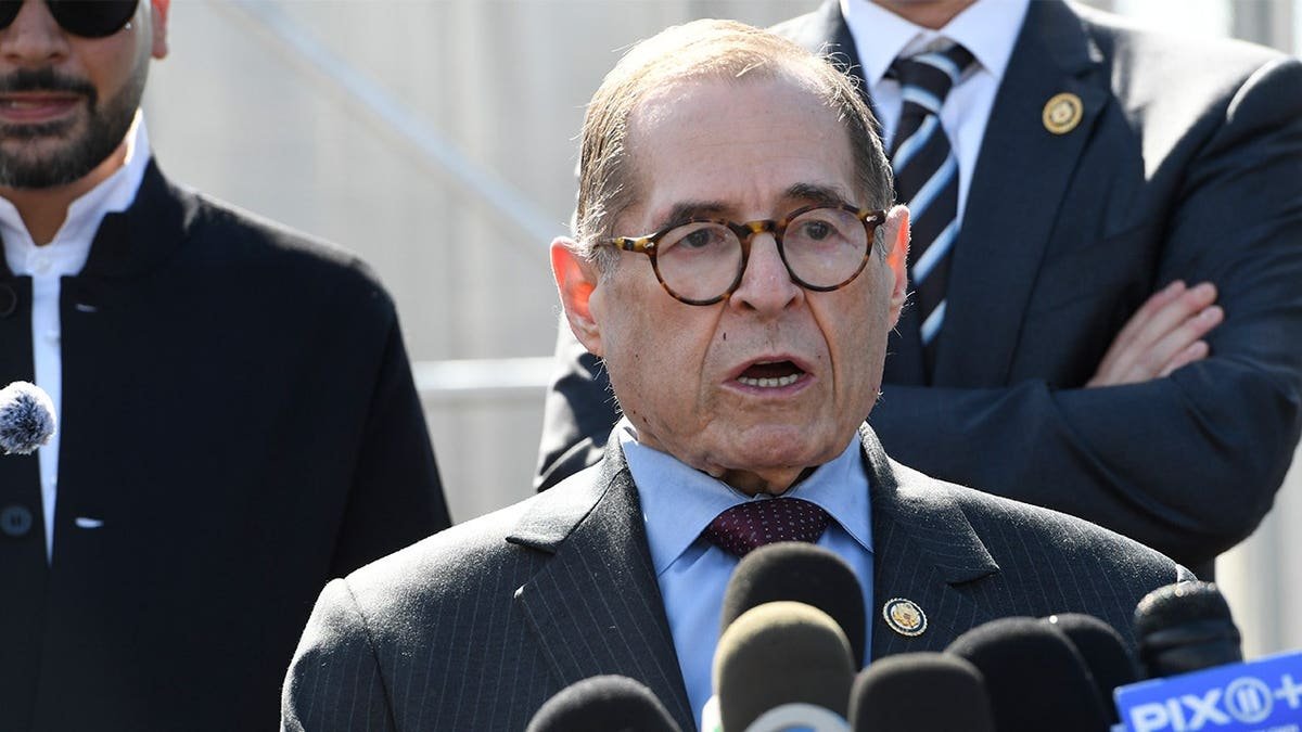 Rep. Jerrold Nadler, D-N.Y., stands outside the Delaney Hall Detention Center in Newark, New Jersey.