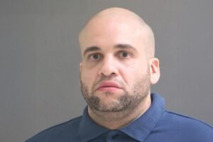 Career criminal creep with 166 arrests, 55 convictions since 1999 sentenced to life in prison