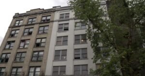 ‘Completely ridiculous’: 7,000 in B.C. government funding for 2 tenants in Vancouver SRO