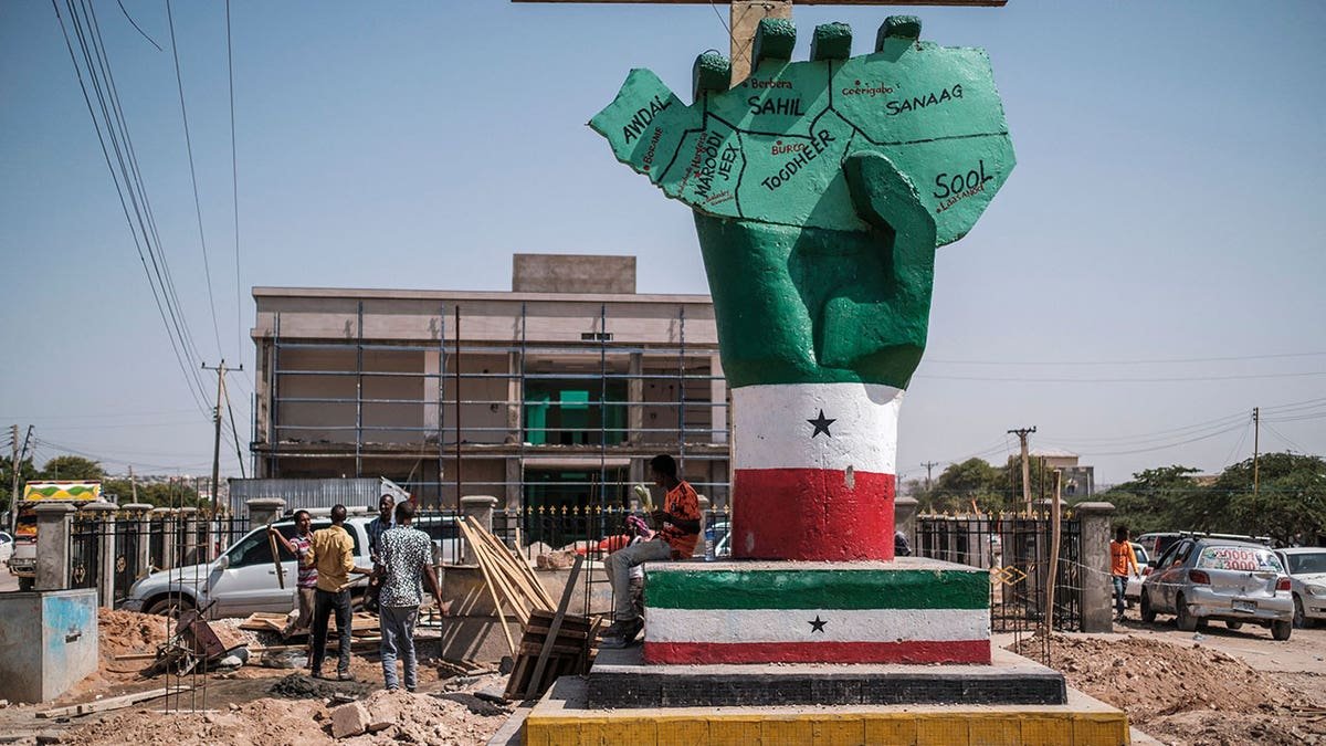 Somalia statue