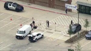 Texas gunman kills 2, wounds 3 during targeted business meetup: police
