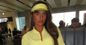 Tyson Fury’s 16-Year-Old Daughter Clarifies Report Her Parents Bought Luxe Caravan as Wedding Gift Tyson Fury’s 16-Year-Old Daughter Clarifies Report Her Parents Bought Luxe Caravan as Wedding Gift