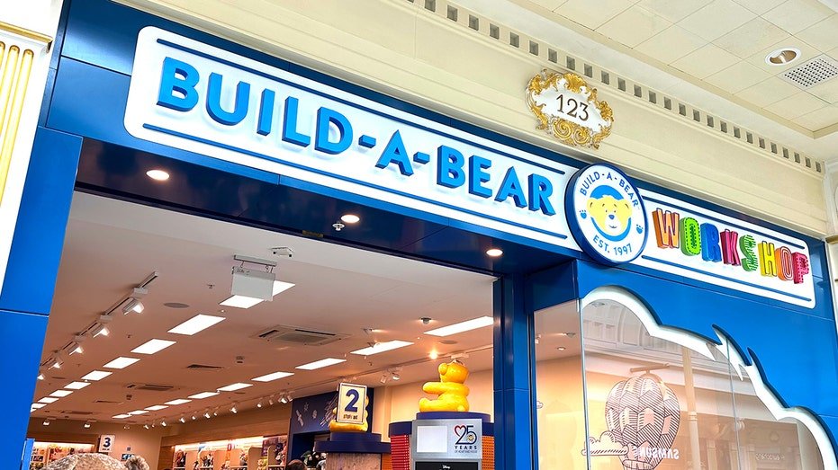 Build-A-Bear External Shop Signage