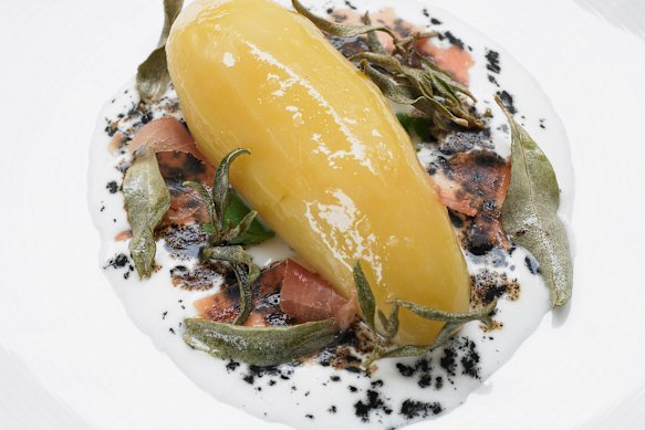 Ben Shewry’s signature dish from 2008: potato cooked in the earth in which it was grown. 