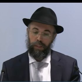 Rabbi Menachem Dadon gives evidence at the Royal Commission.