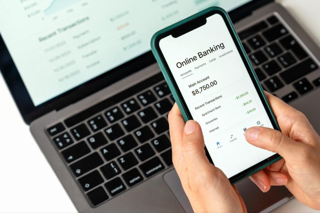 Banking habits stay rooted as Americans overlook better options: survey Banking habits stay rooted as Americans overlook better options: survey