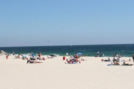 Unique phenomenon causing Jersey Shore beaches to resemble tropical waters