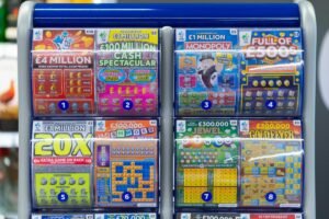 Alleged teen lottery winner asks ‘Am I the a–hole?’ for refusing to split .5M with parents: ‘They called me selfish’