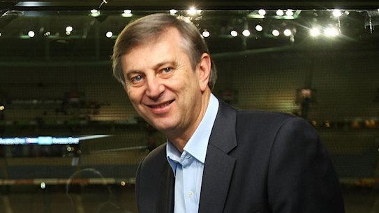 Dennis Cometti’s commentary career spanned 51 years on TV and radio.