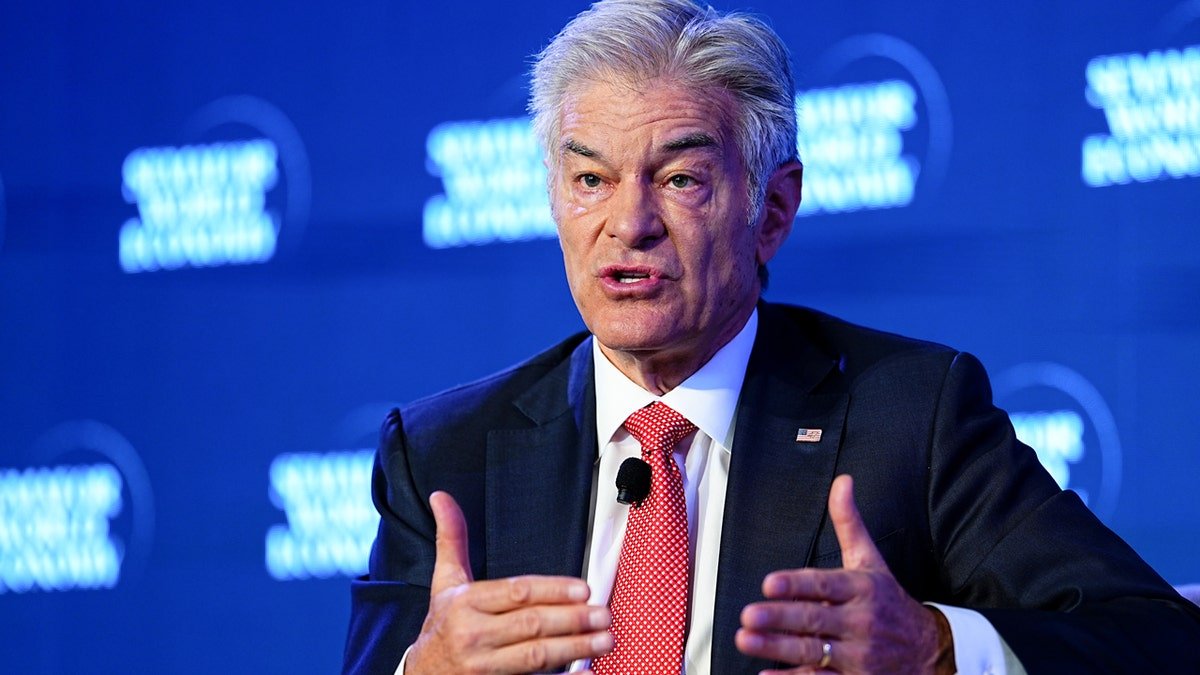 Dr. Oz speaking at the World Economy Summit