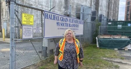 Port of Halifax grain elevator to keep running until at least the end of 2028