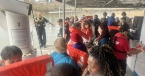 Edmonton Queen riverboat gets stuck on Mother’s Day cruise, about 200 people evacuated Edmonton Queen riverboat gets stuck on Mother’s Day cruise, about 200 people evacuated