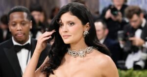 Kylie Jenner’s Pre-Met Gala Skin Prep Included These  K-Beauty Cleansing Wipes