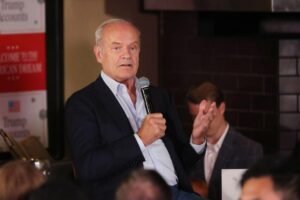 Exclusive | Kelsey Grammer reveals his nasty nickname for Karen Bass as he backs Spencer Pratt for LA mayor