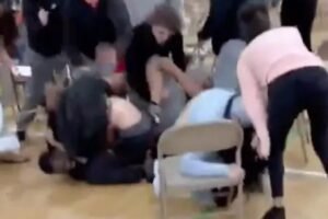 Ohio parent charged over wild kindergarten graduation brawl denies being aggressor: ‘I didn’t know what was happening’ Ohio parent charged over wild kindergarten graduation brawl denies being aggressor: ‘I didn’t know what was happening’