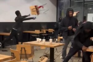 ‘Teen takeover’ devolves into wild brawl inside DC Chipotle — as feds promise to charge ignorant parents ‘Teen takeover’ devolves into wild brawl inside DC Chipotle — as feds promise to charge ignorant parents