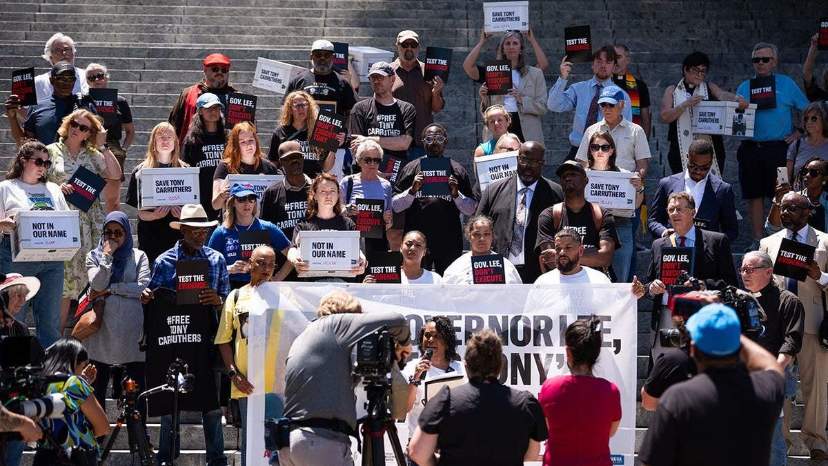 Protesters gathering at the Tennessee Capitol in Nashville against Tony Carruthers execution